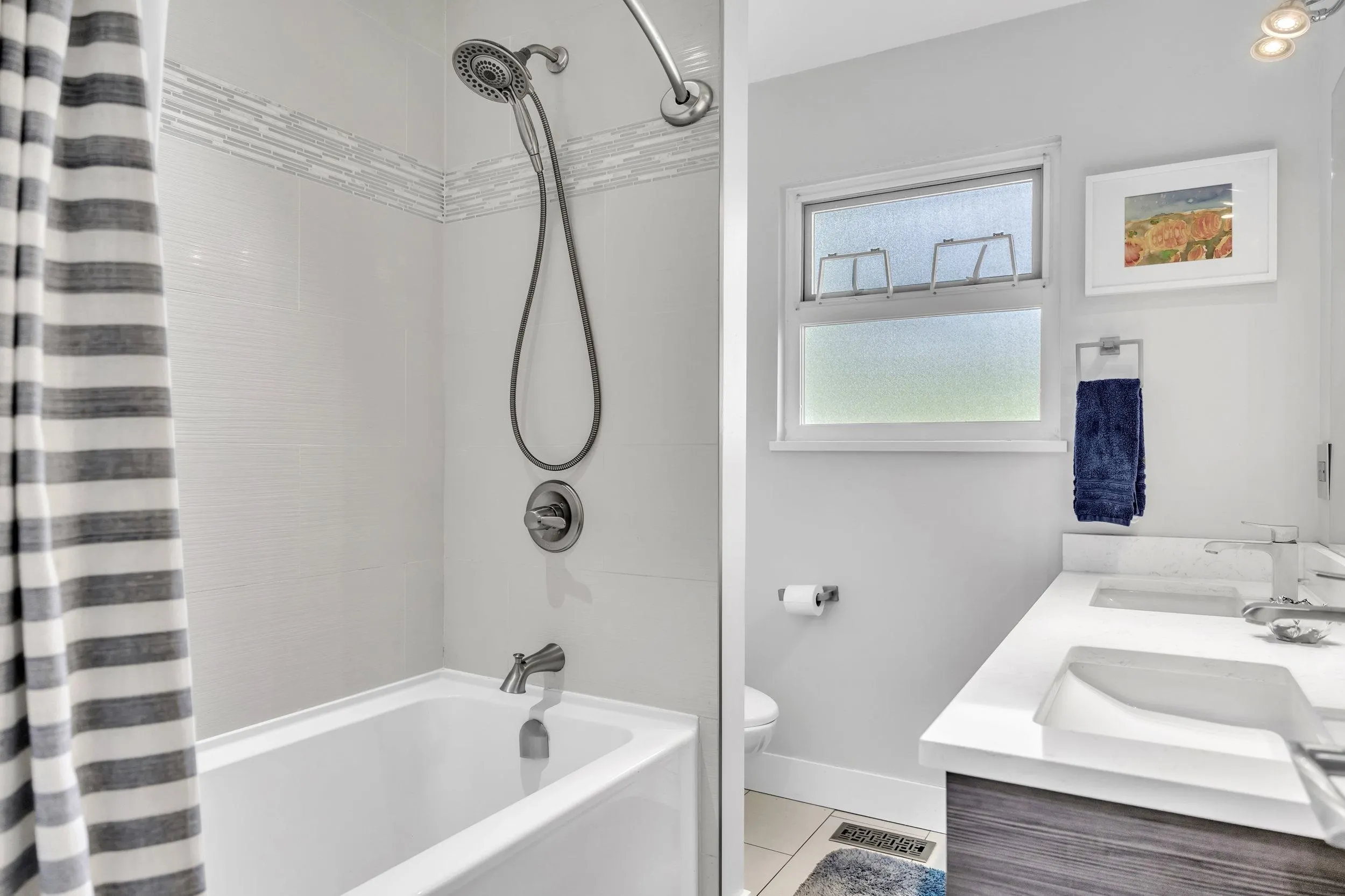 1176 W 23rd Street