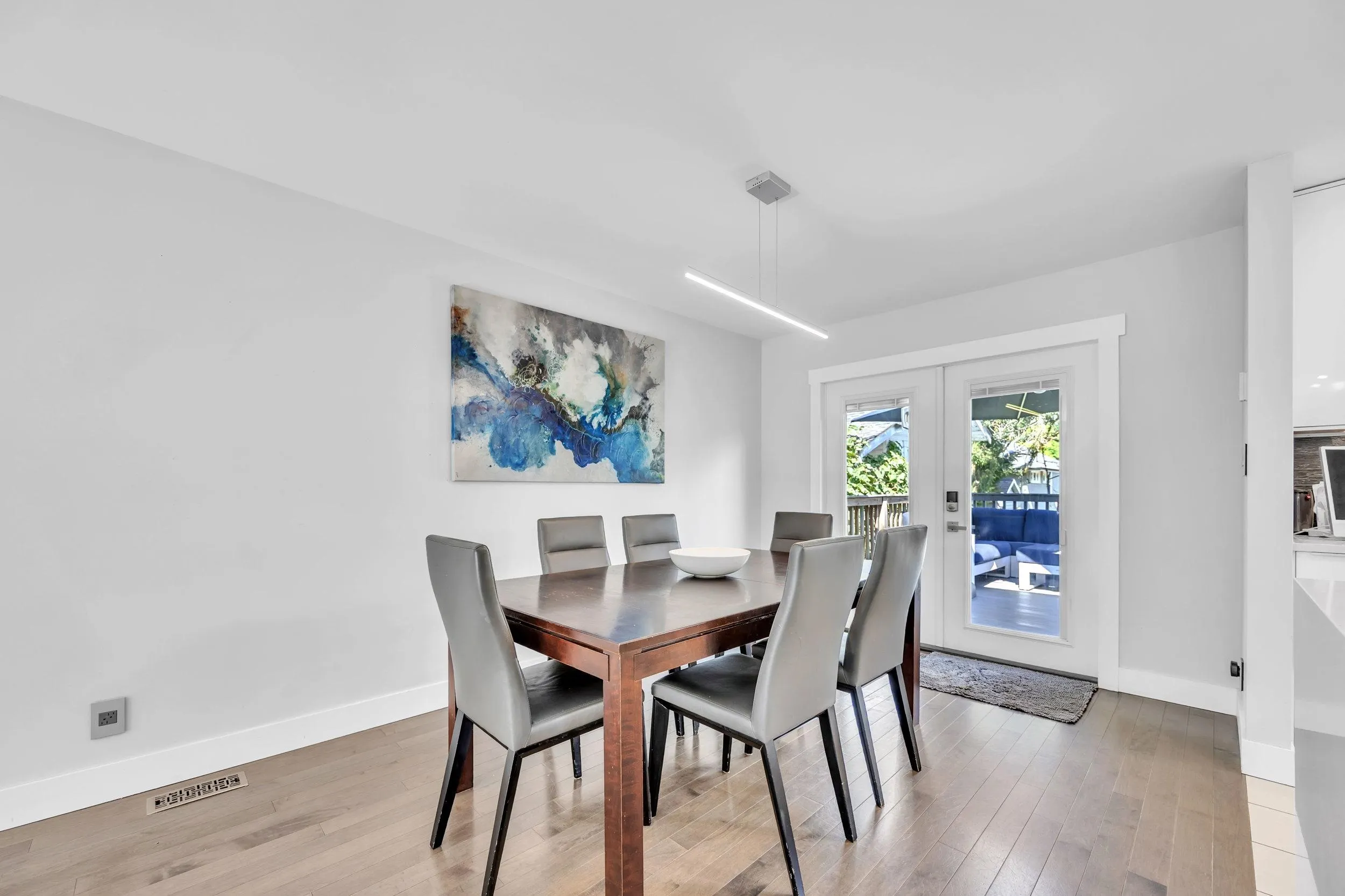 1176 W 23rd Street