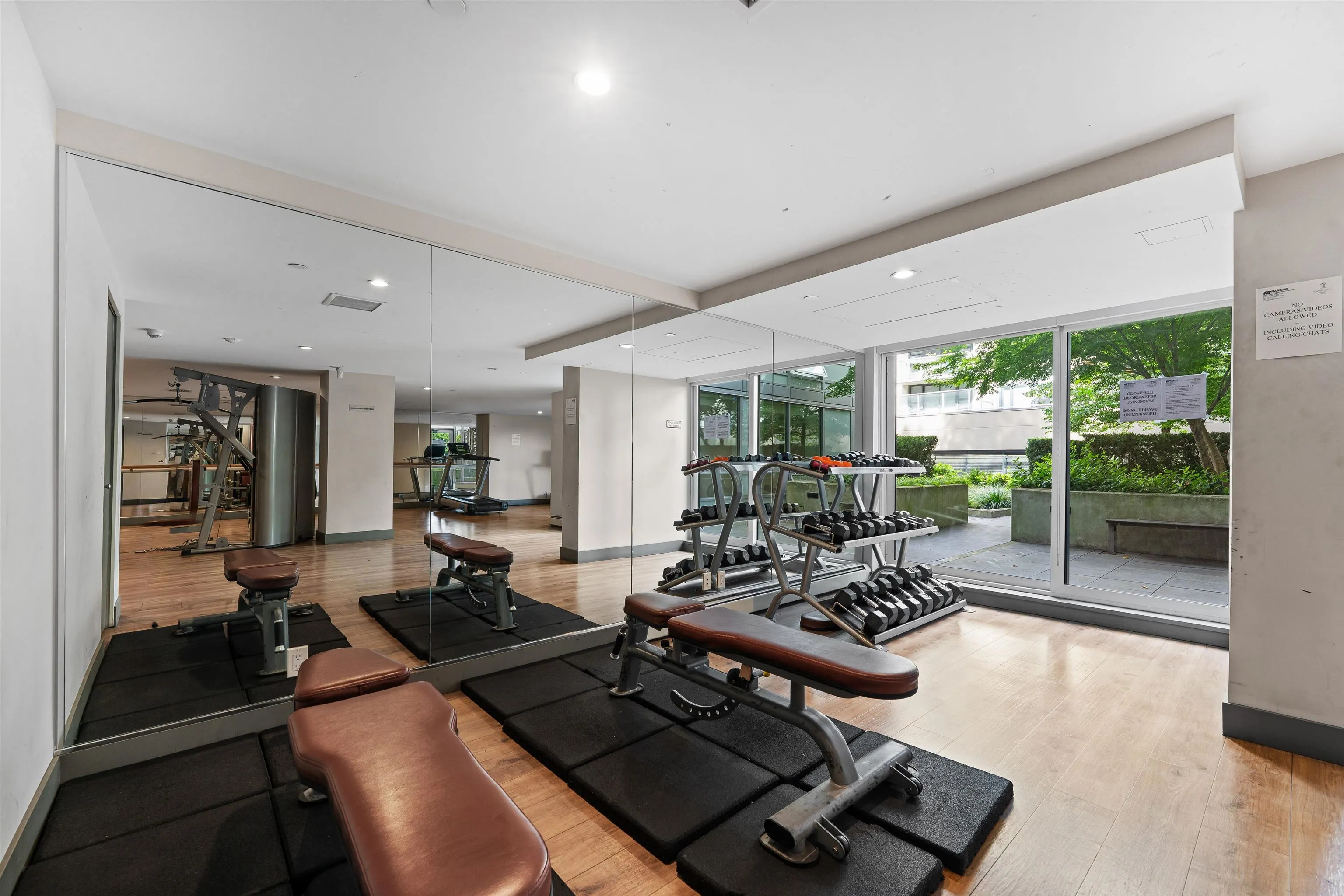 907 159 W 2nd Avenue