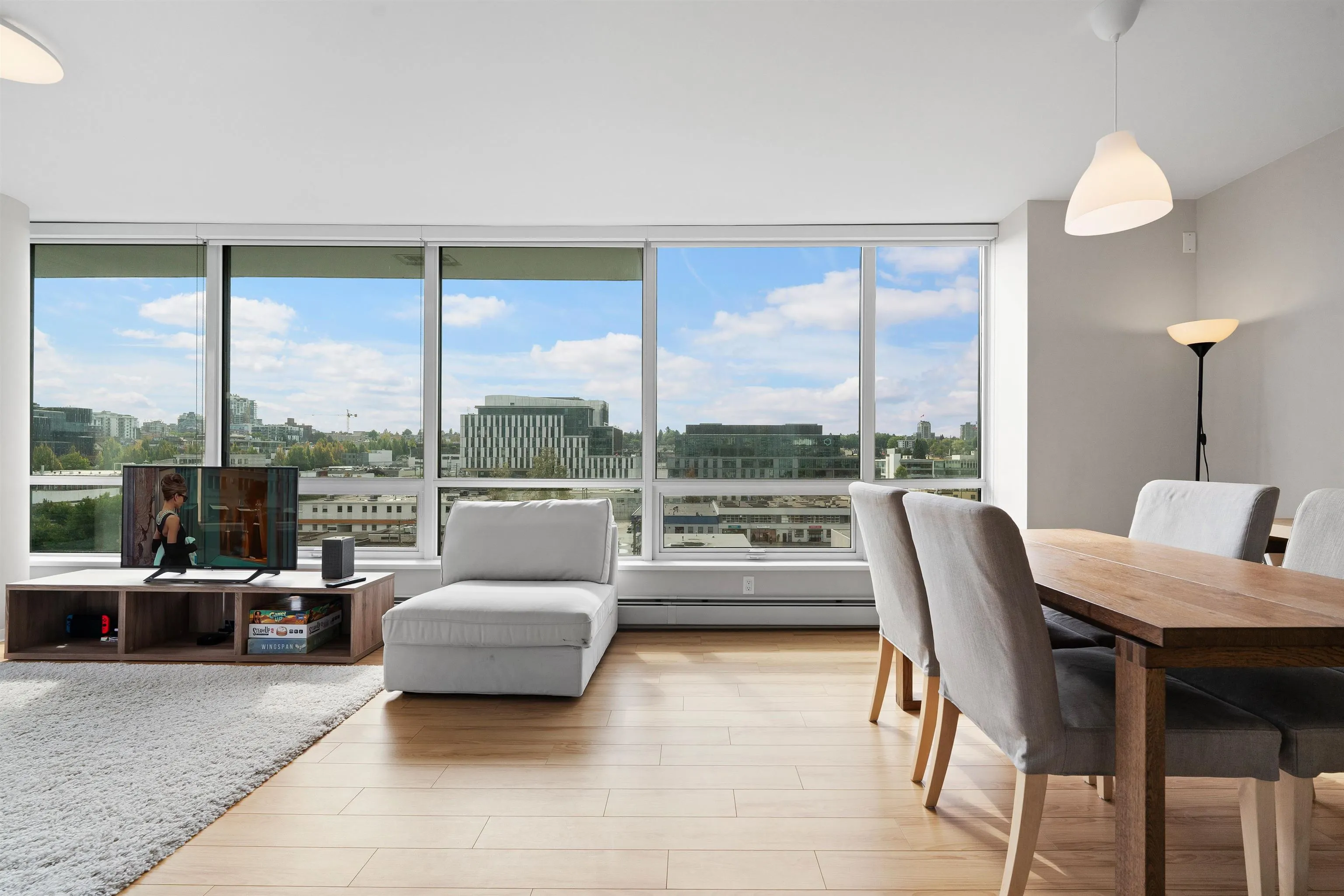 907 159 W 2nd Avenue