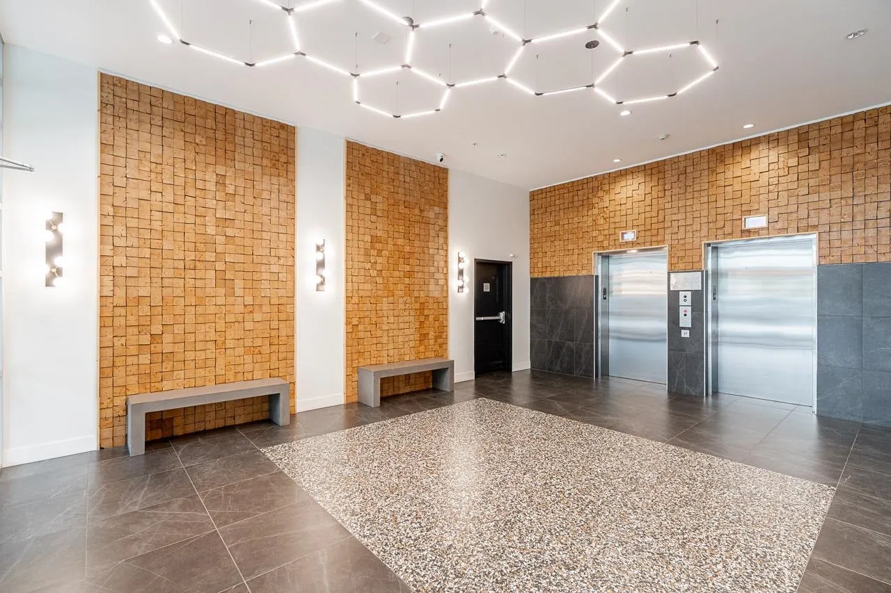 420 3229 St Johns Street