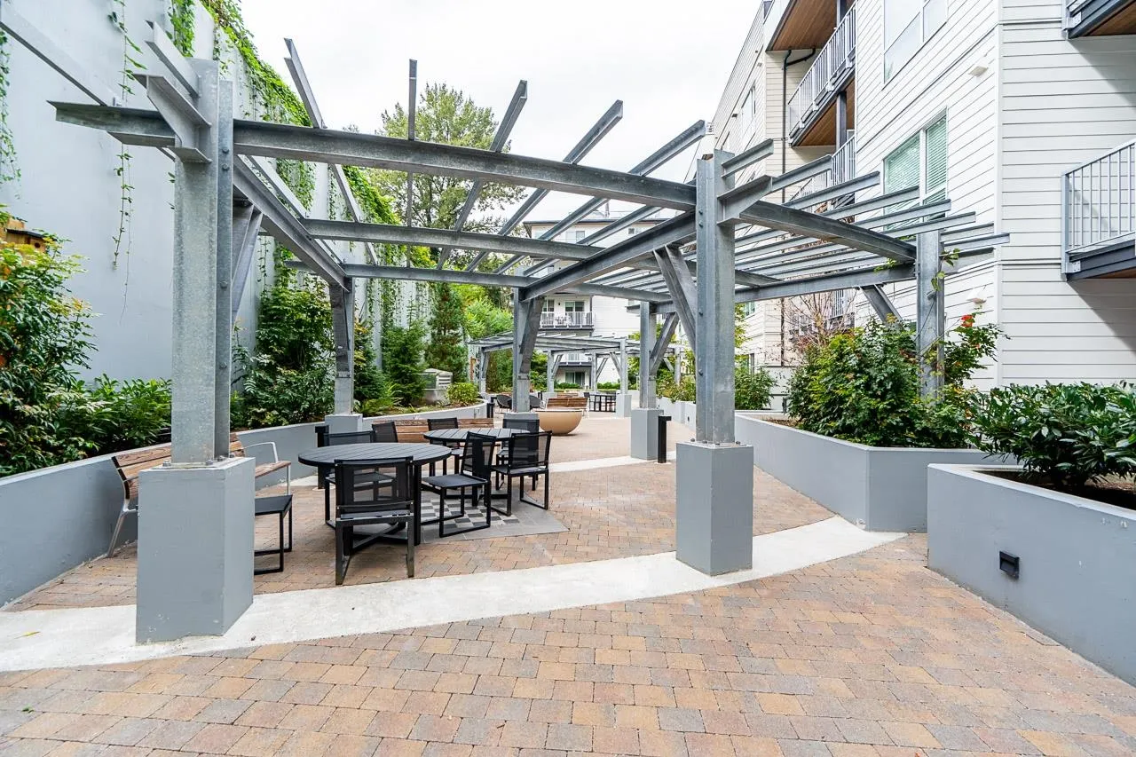 420 3229 St Johns Street