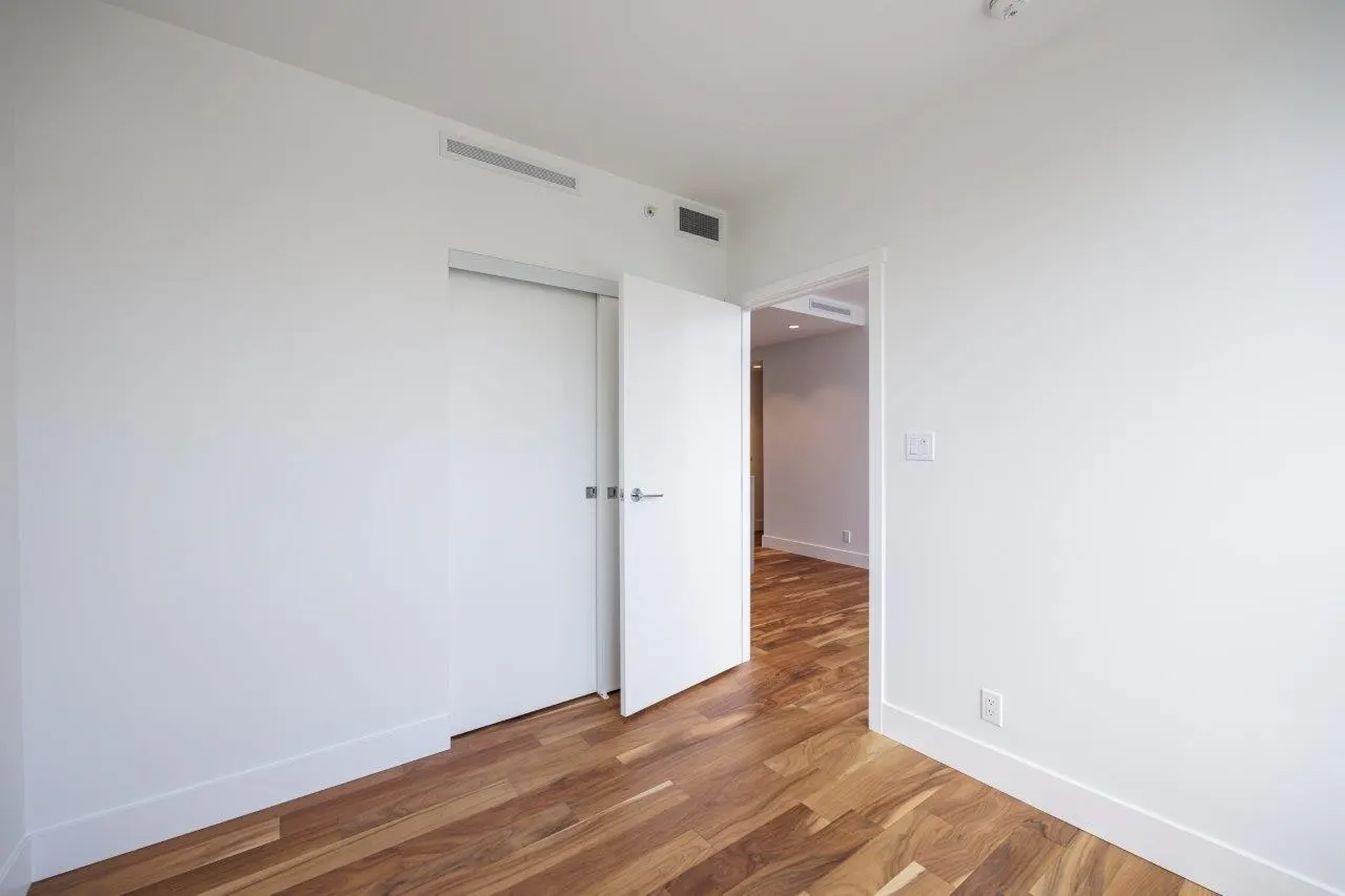 1008 1632 Lions Gate Lane