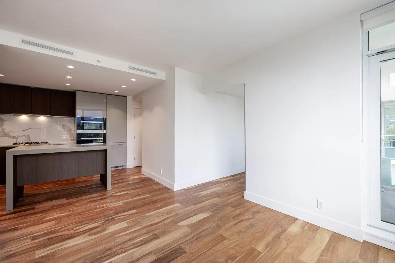 1008 1632 Lions Gate Lane
