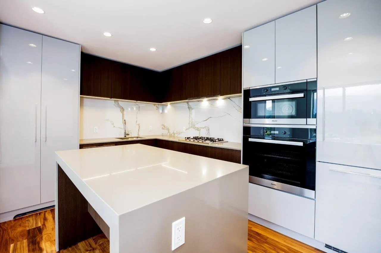 1008 1632 Lions Gate Lane