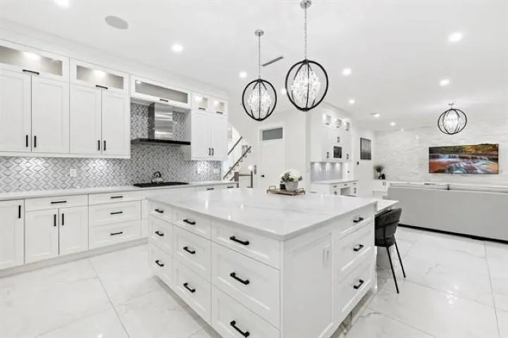 18065 58a Avenue