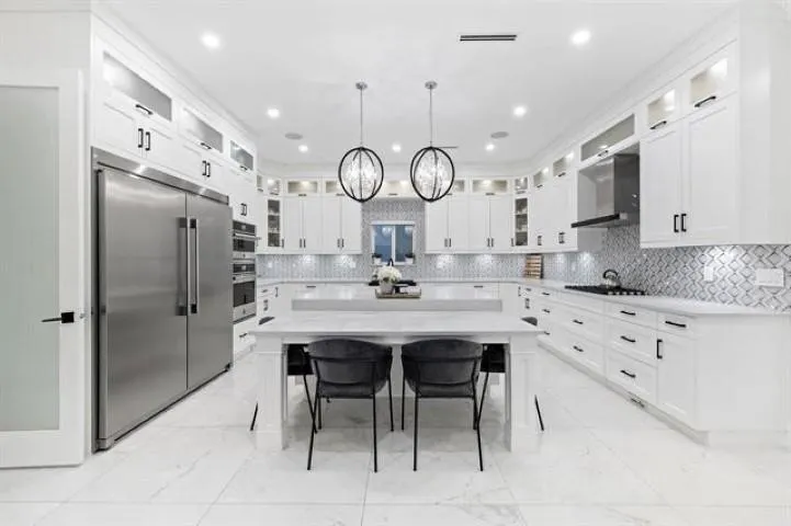 18065 58a Avenue