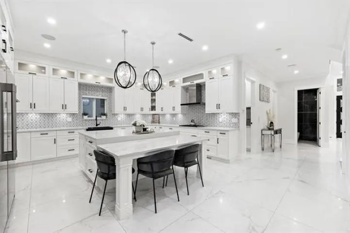 18065 58a Avenue