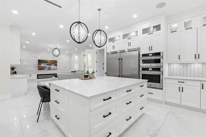 18065 58a Avenue