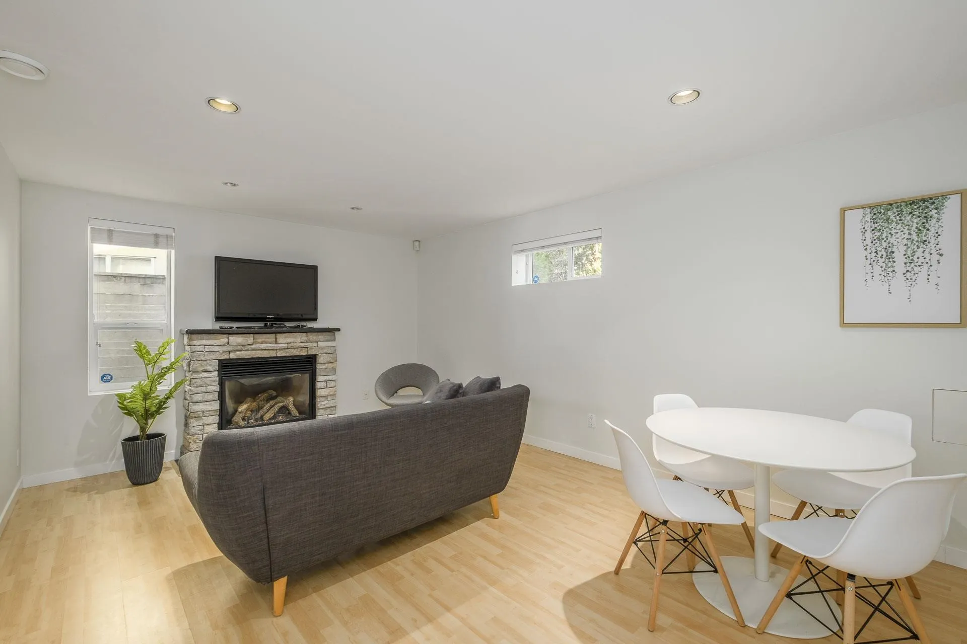 3217 Matapan Crescent