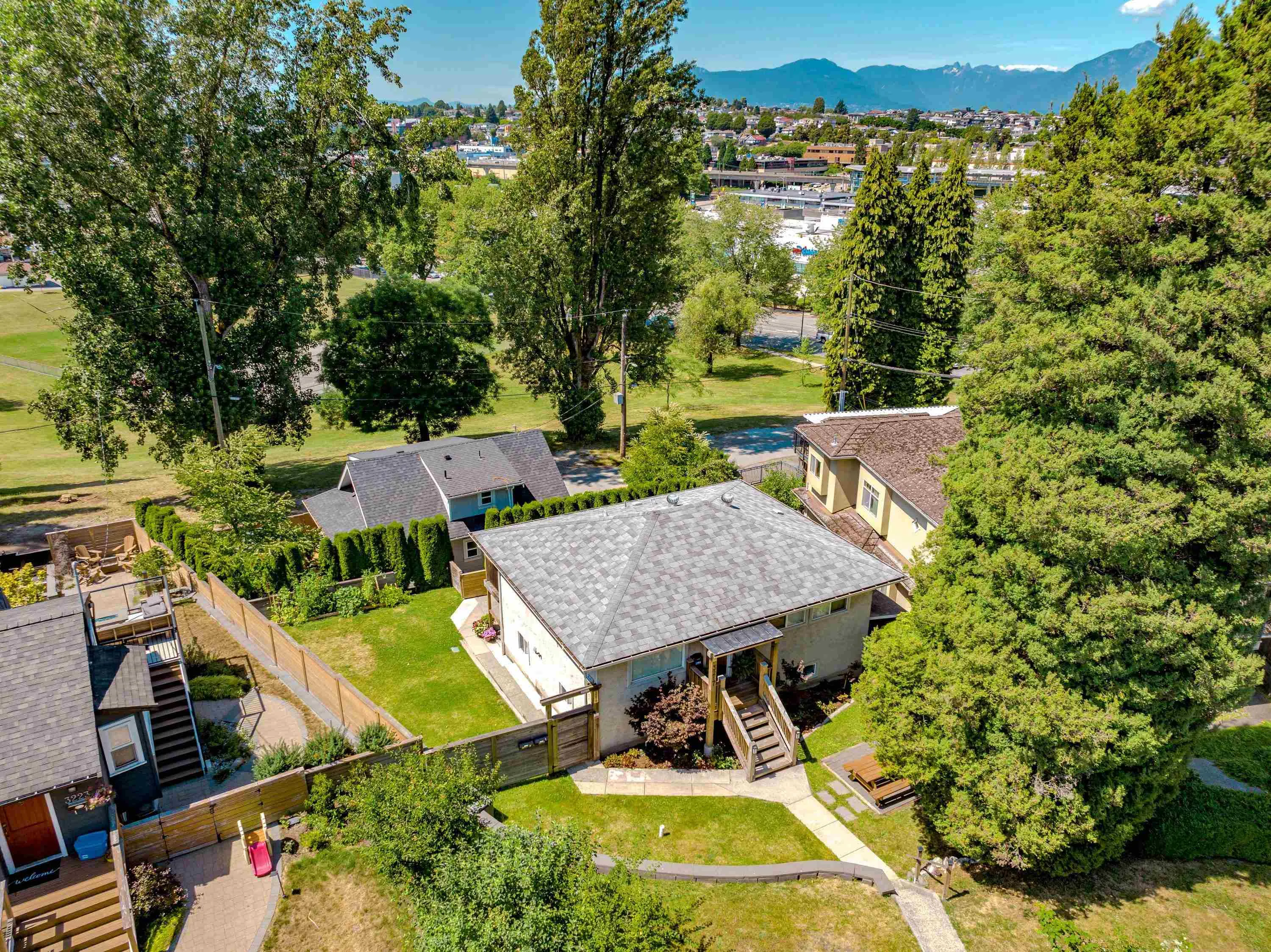 3217 Matapan Crescent