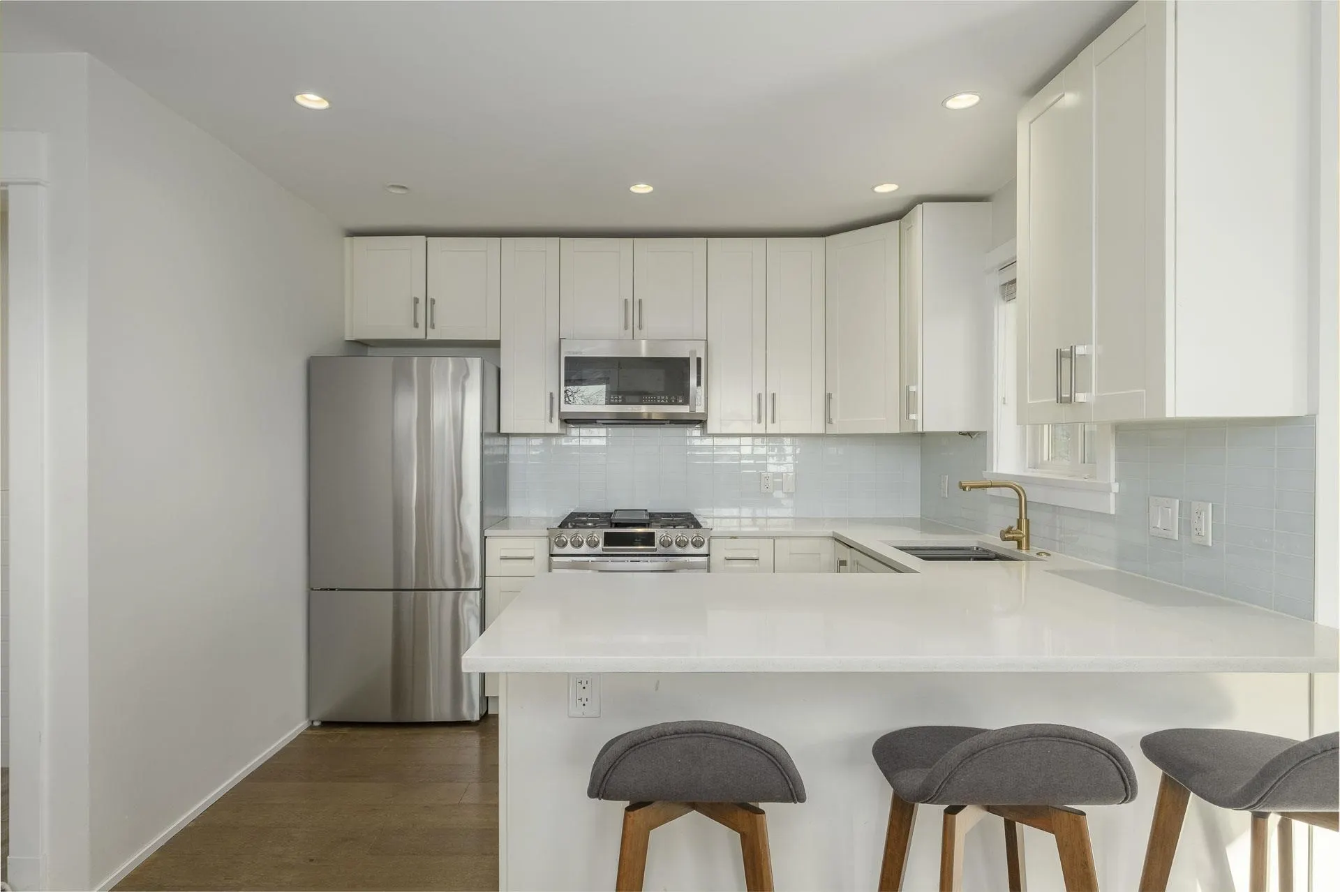 3217 Matapan Crescent
