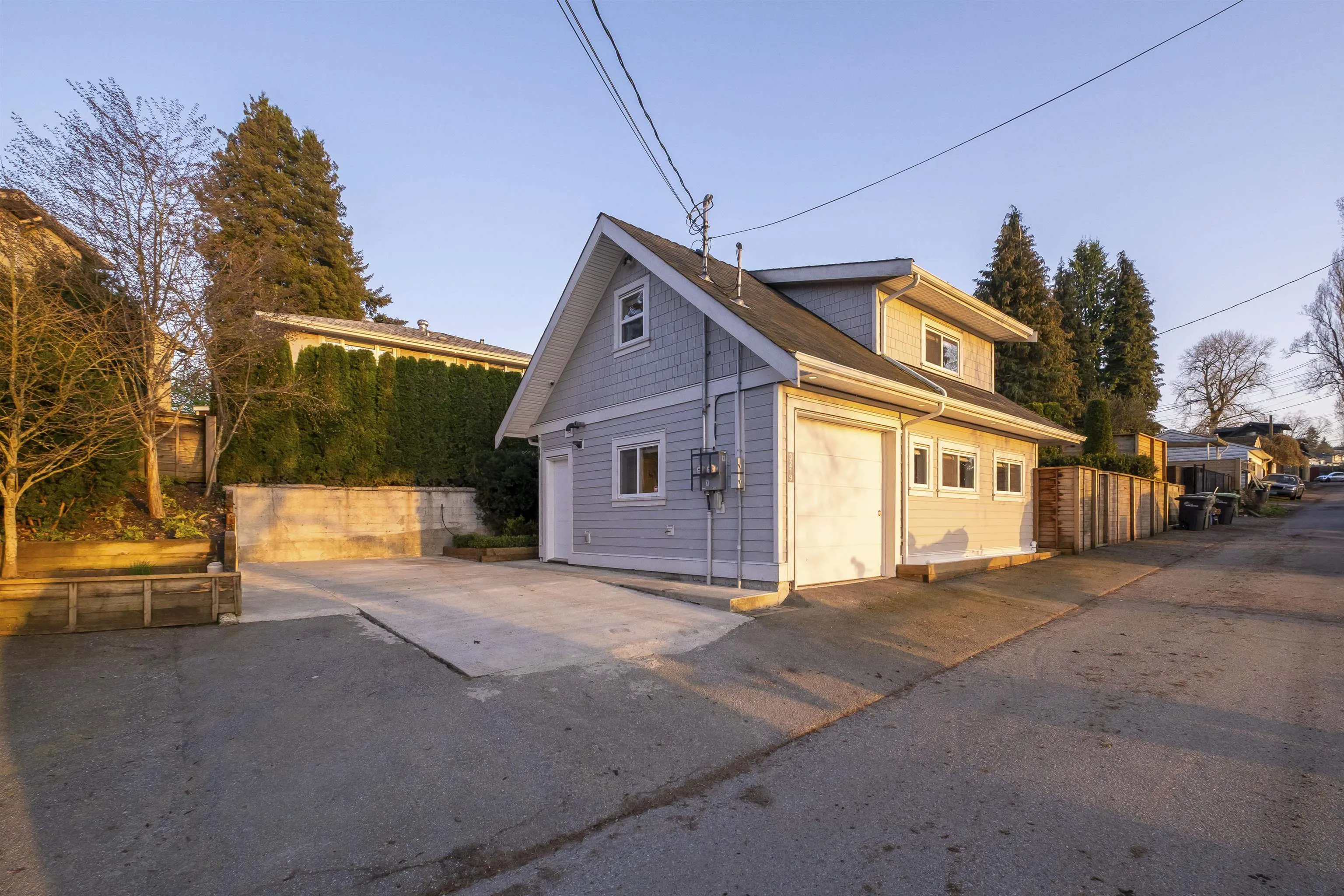 3217 Matapan Crescent