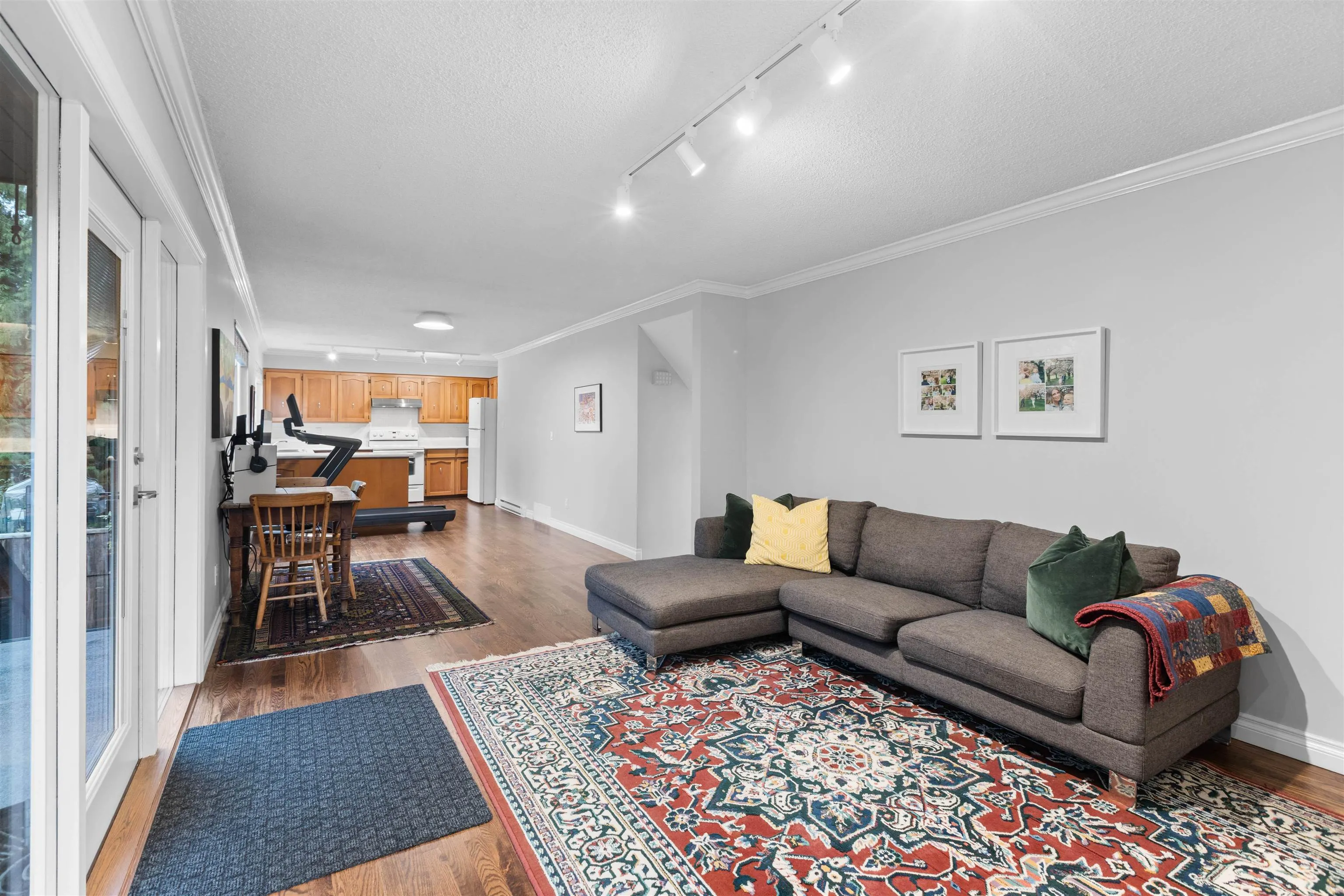 4 Noble Court