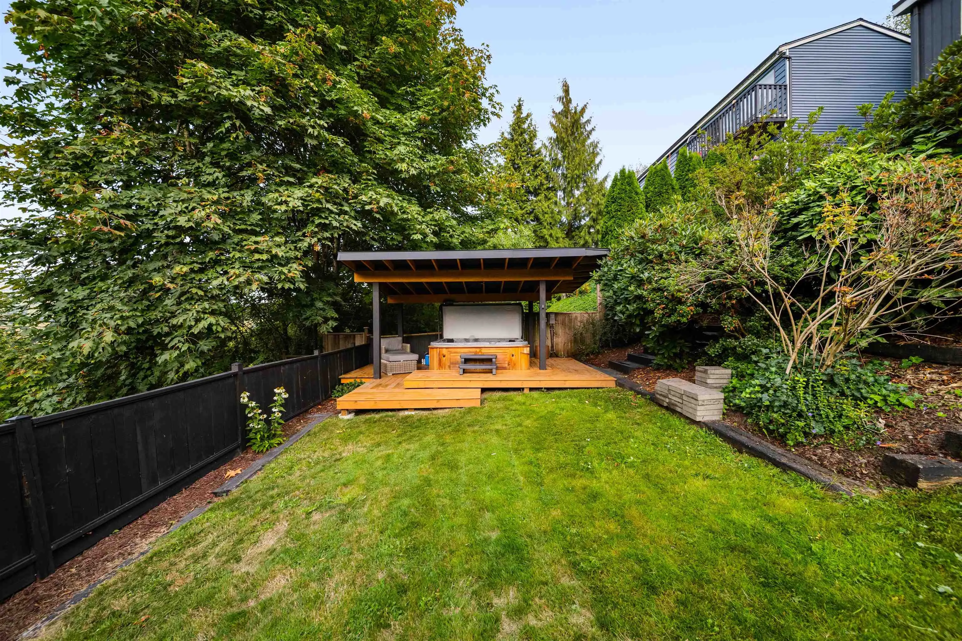 4 Noble Court