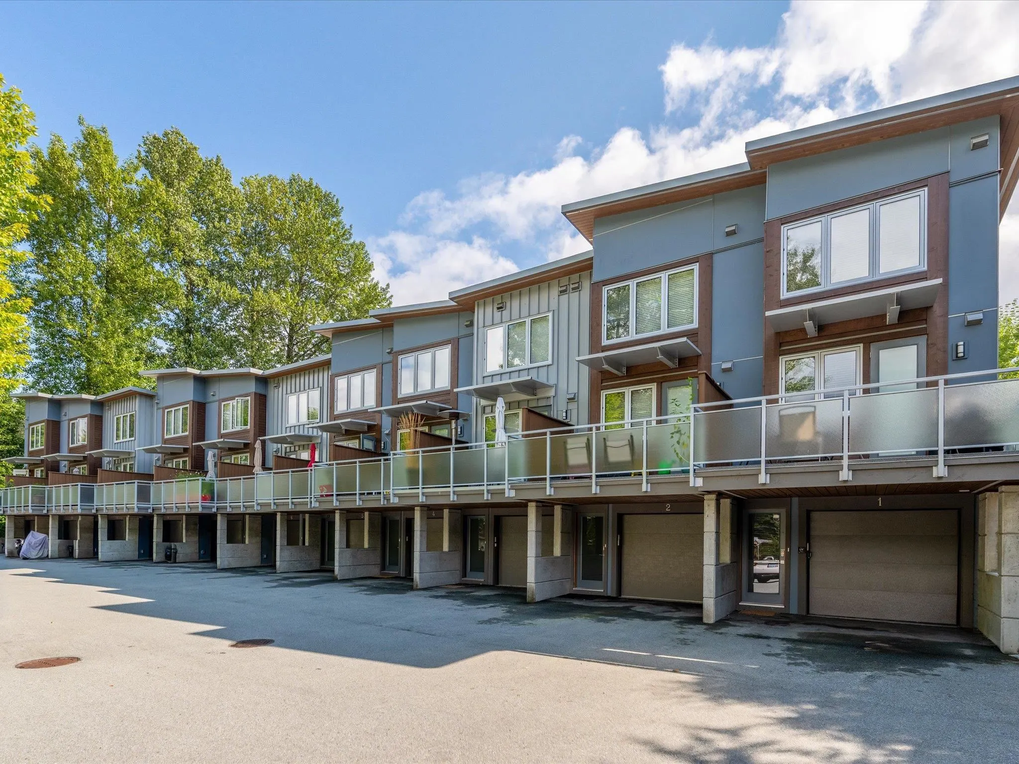 1 2007 Karen Crescent