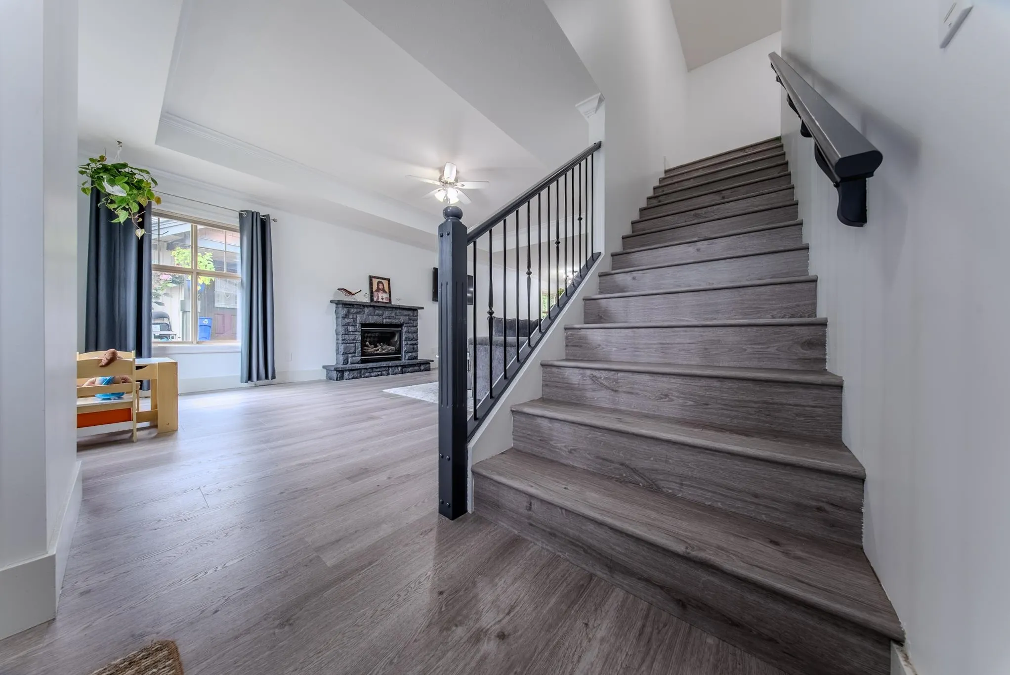 68 6887 Sheffield Way