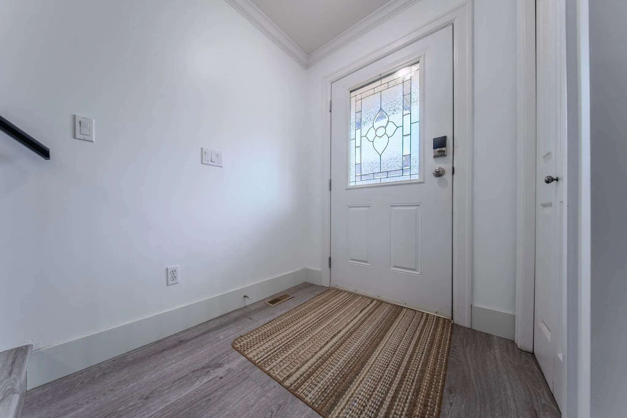 68 6887 Sheffield Way