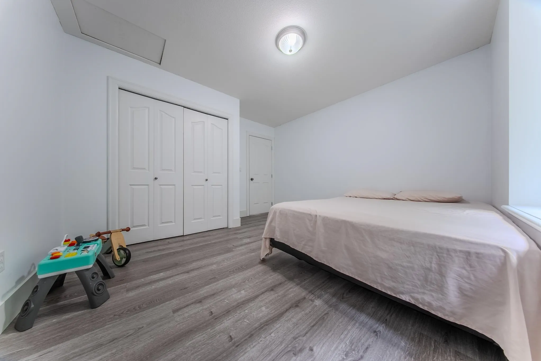 68 6887 Sheffield Way