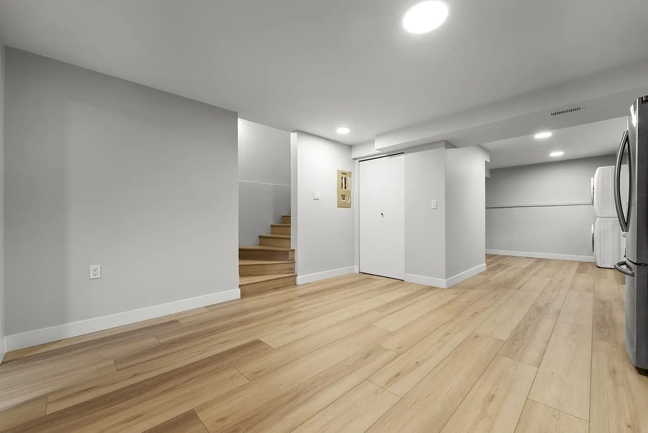 3055 Rothbury Place