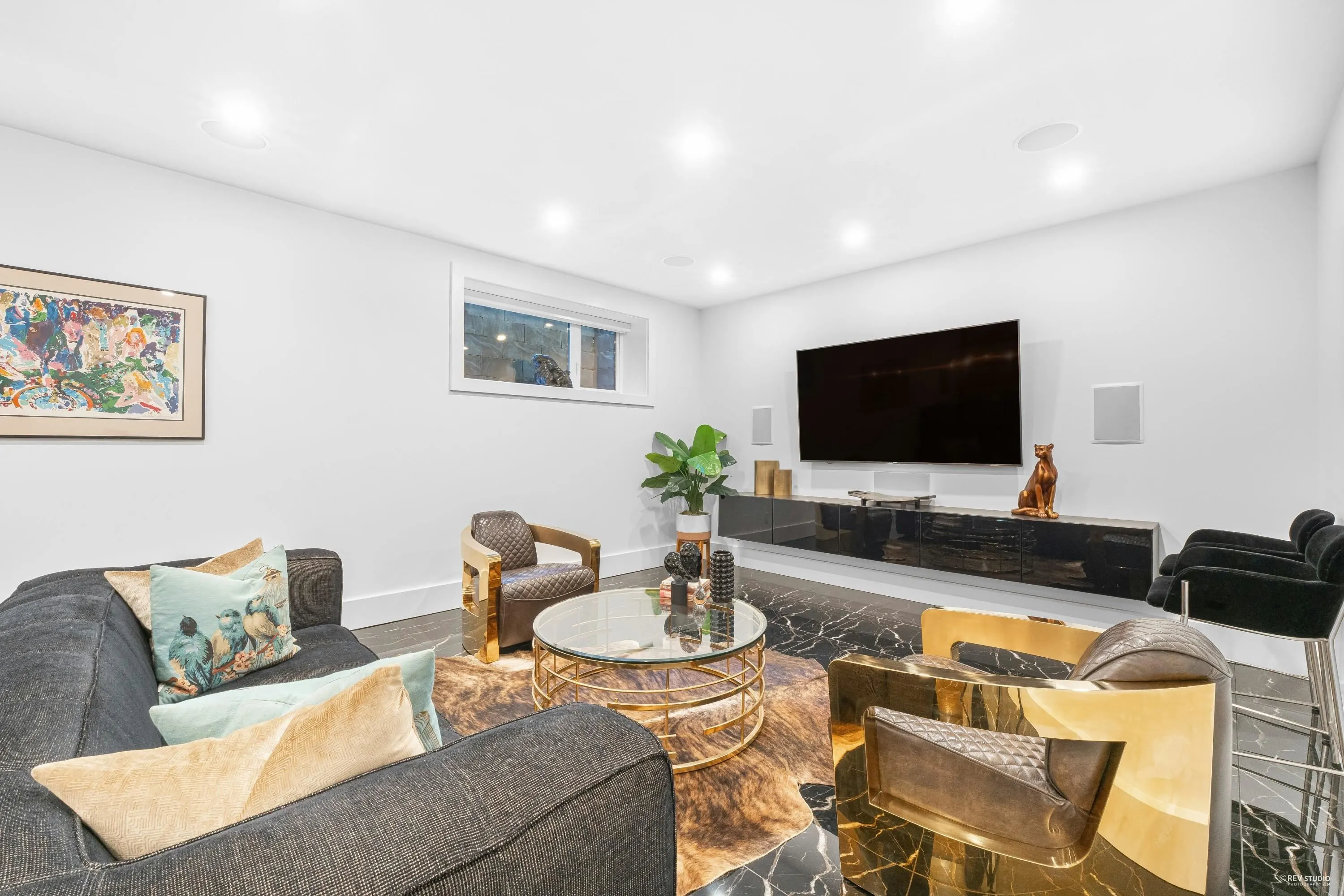 919 E 4th Street