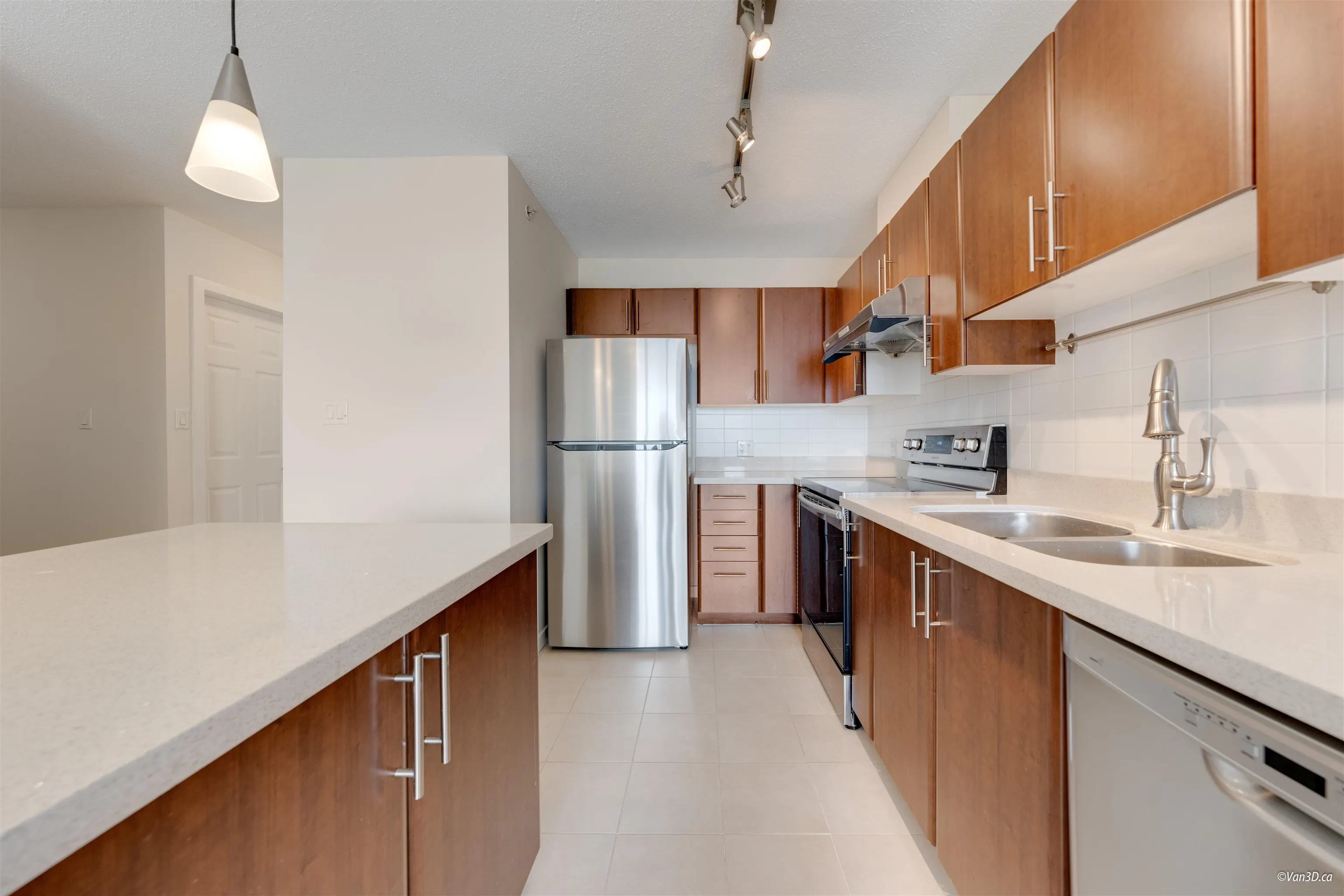 3102 1178 Heffley Crescent