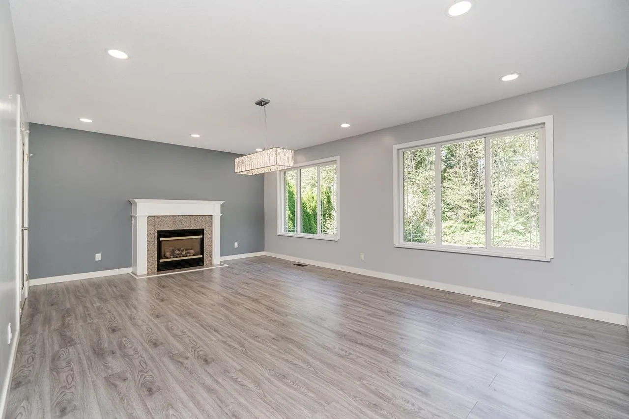 9152 Klenner Drive
