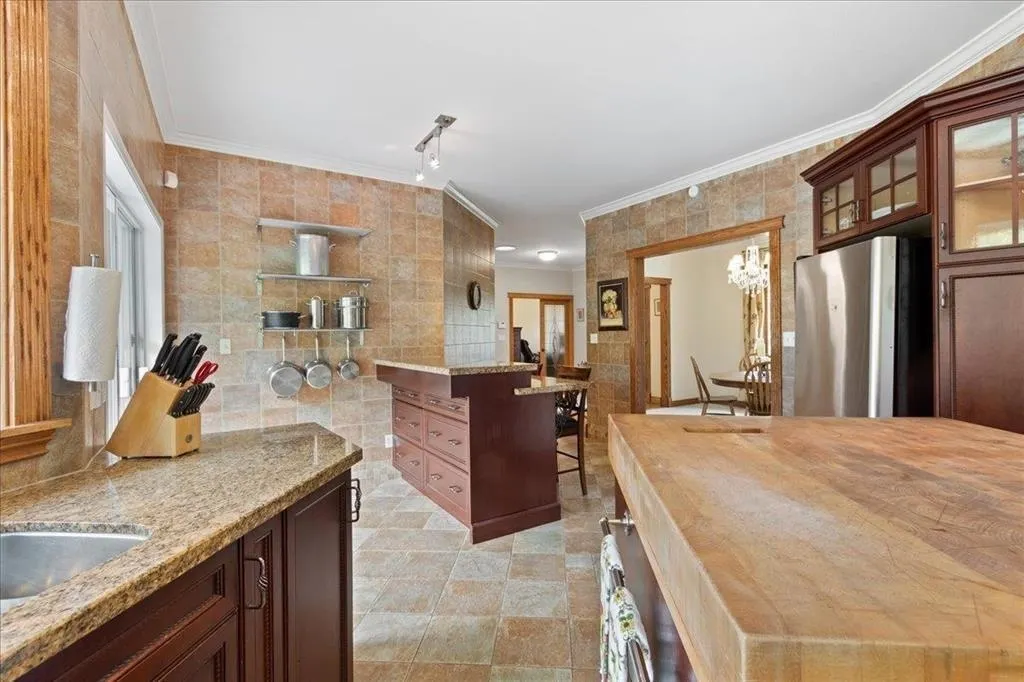 4320 Estate Drive