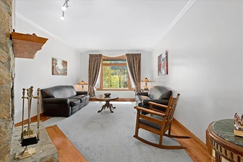 4320 Estate Drive