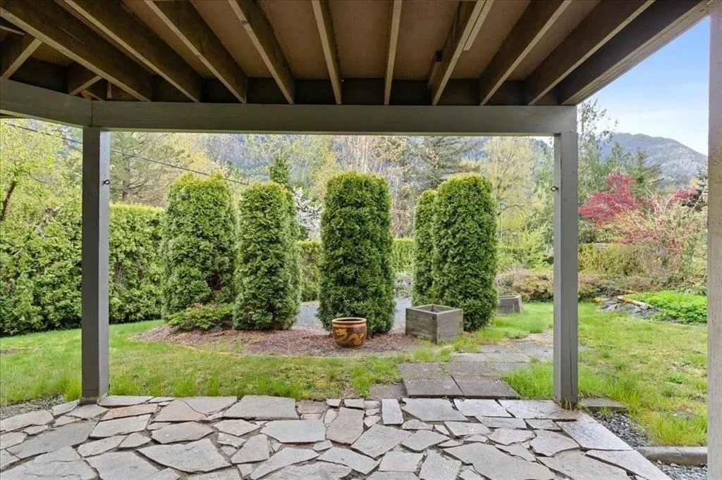 4320 Estate Drive
