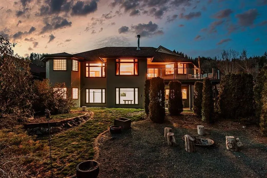 4320 Estate Drive