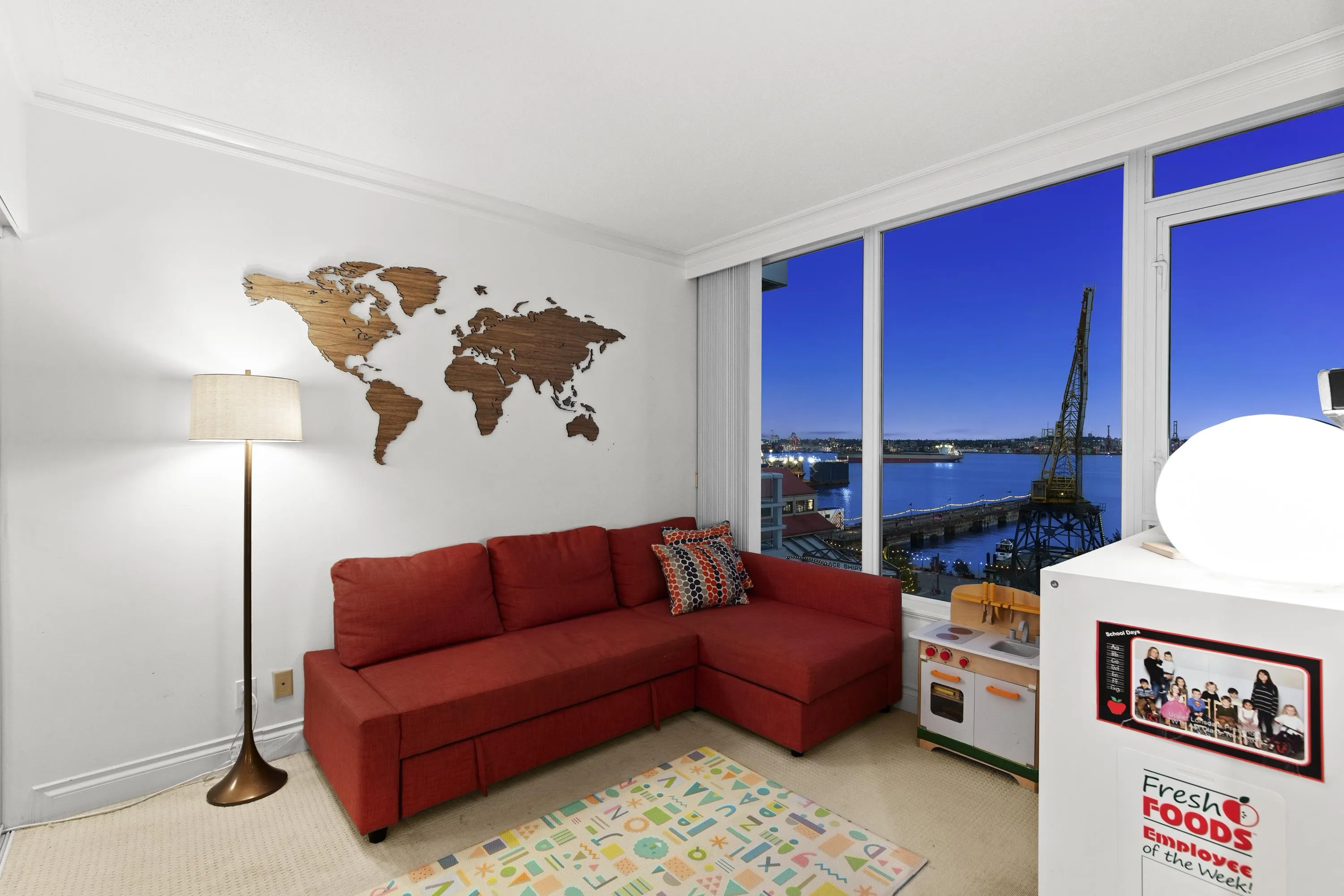 602 133 E Esplanade