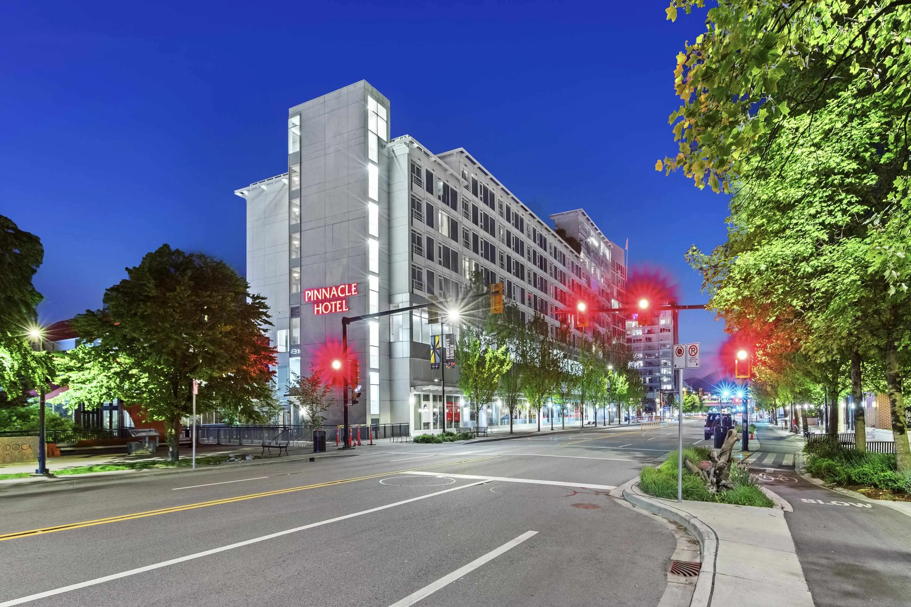 602 133 E Esplanade