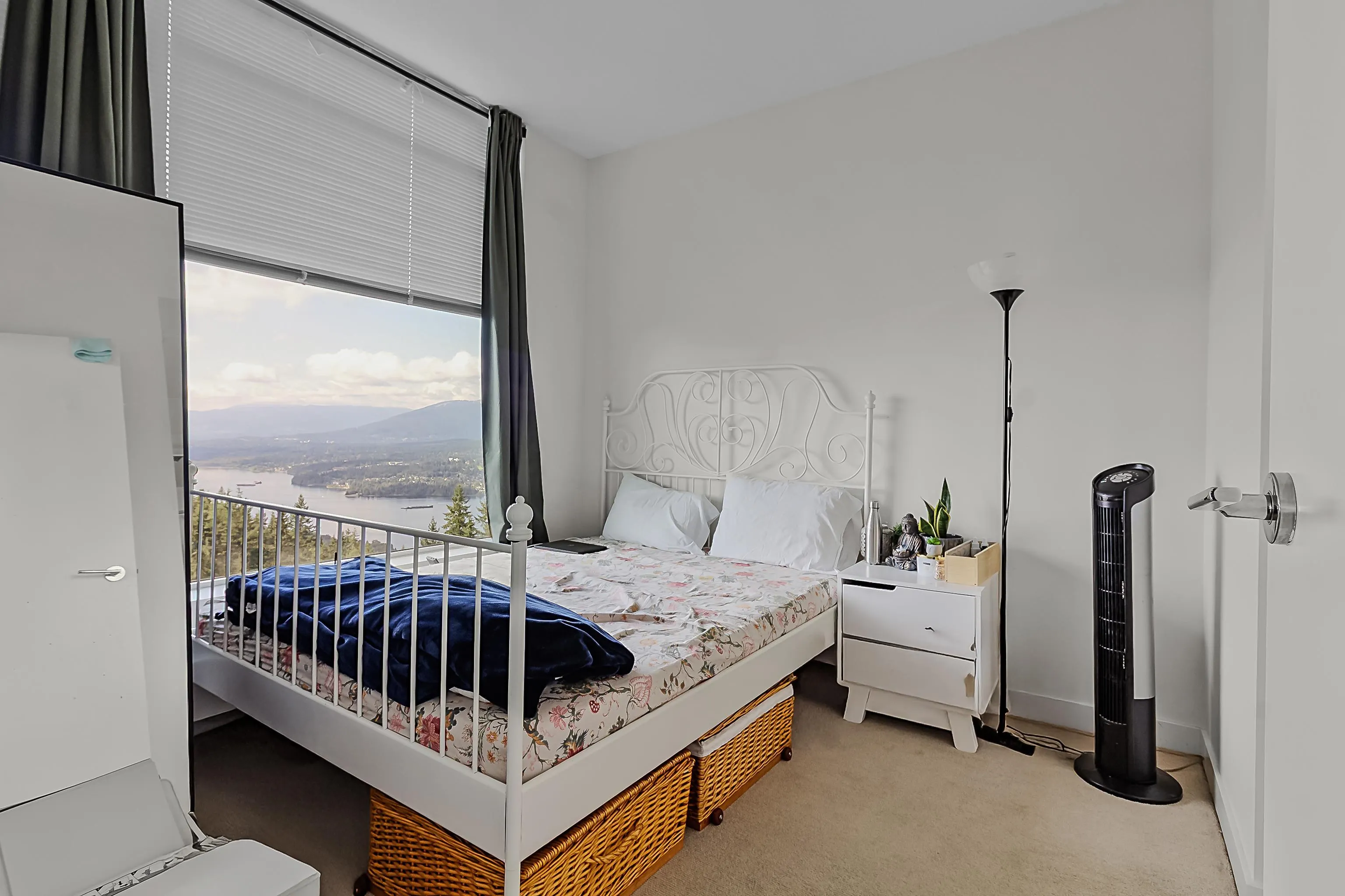1006 8850 University Crescent