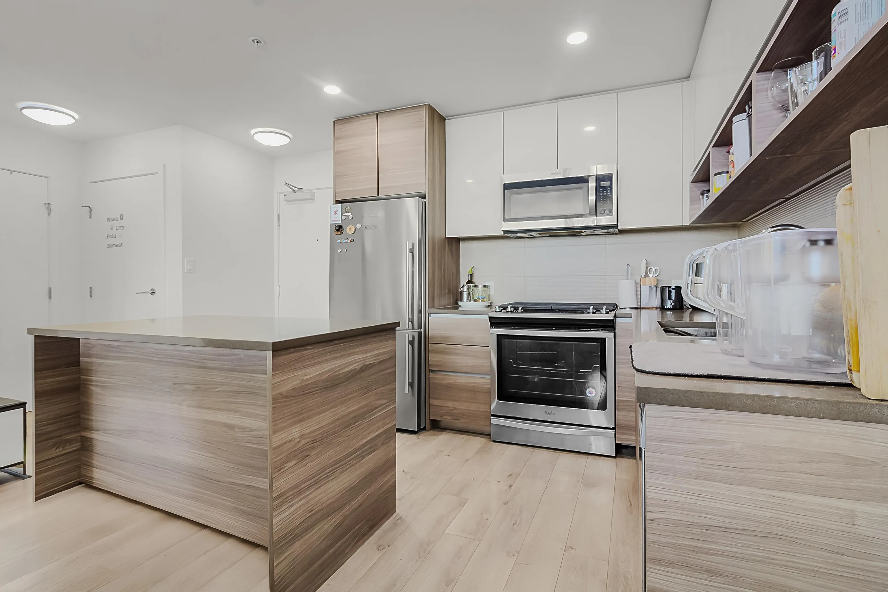 1006 8850 University Crescent