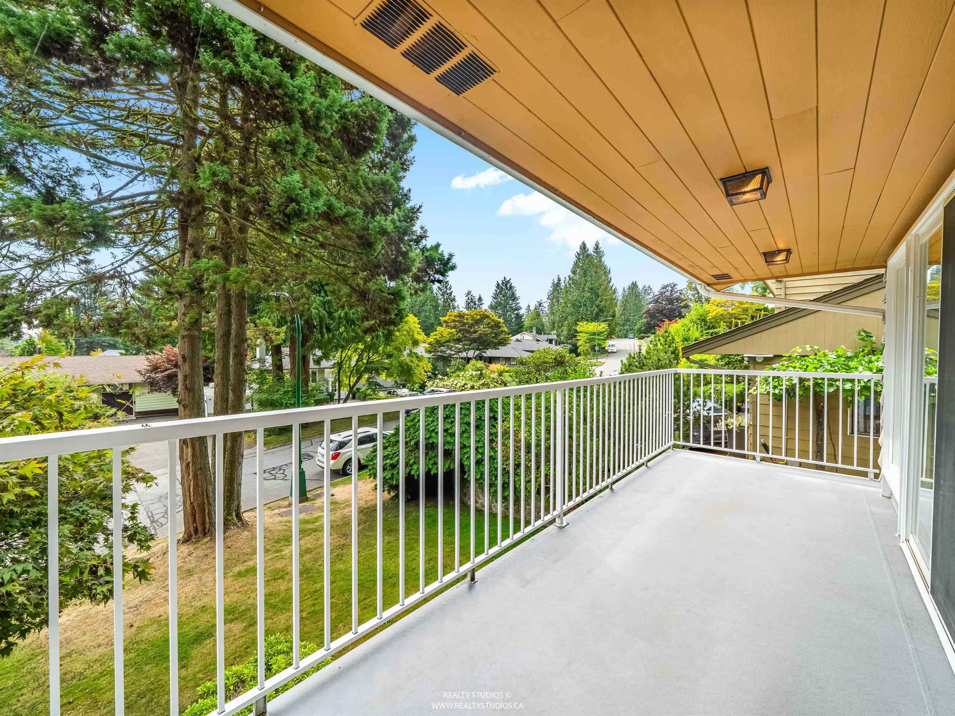 1202 Bracknell Crescent