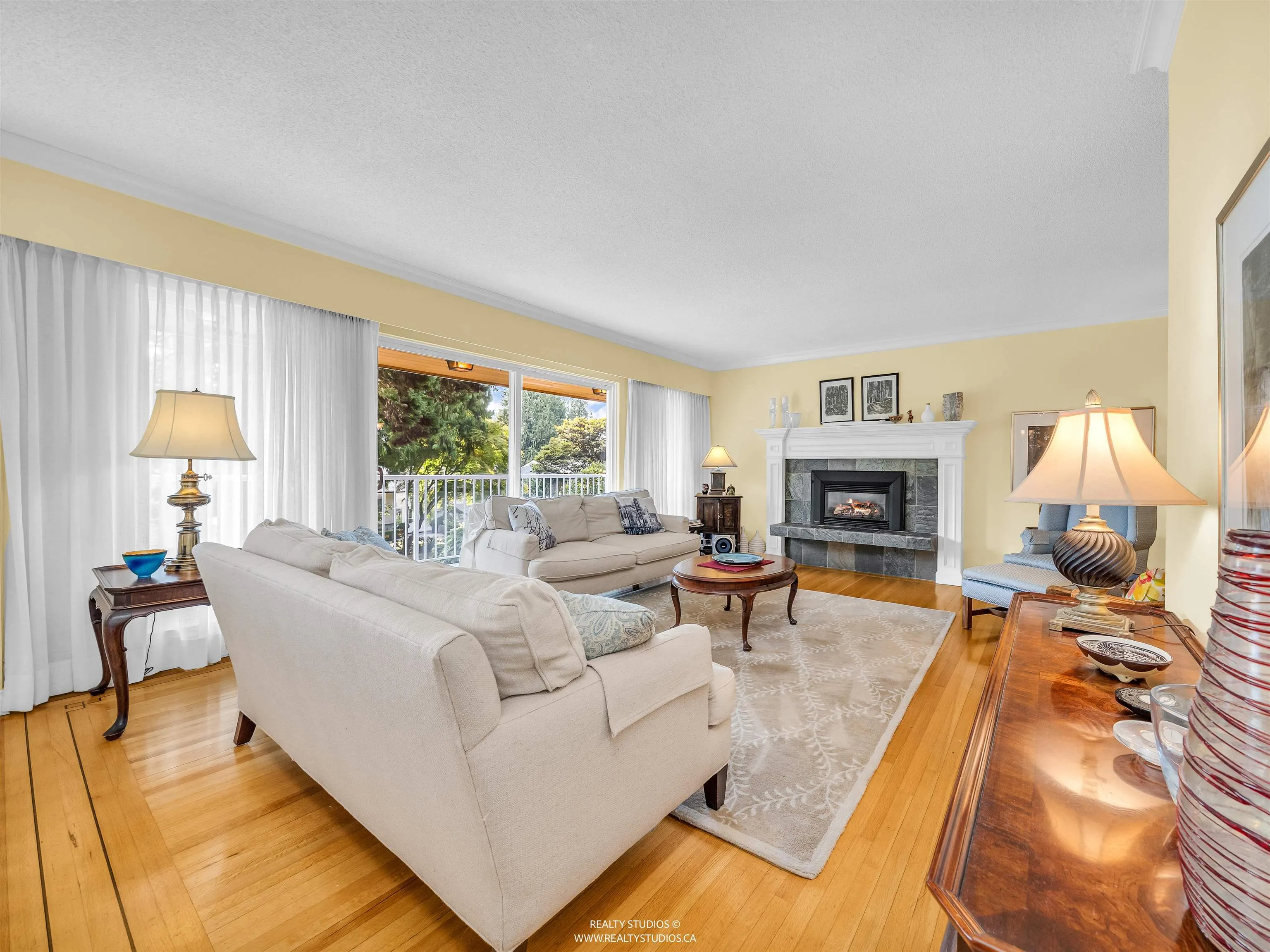 1202 Bracknell Crescent