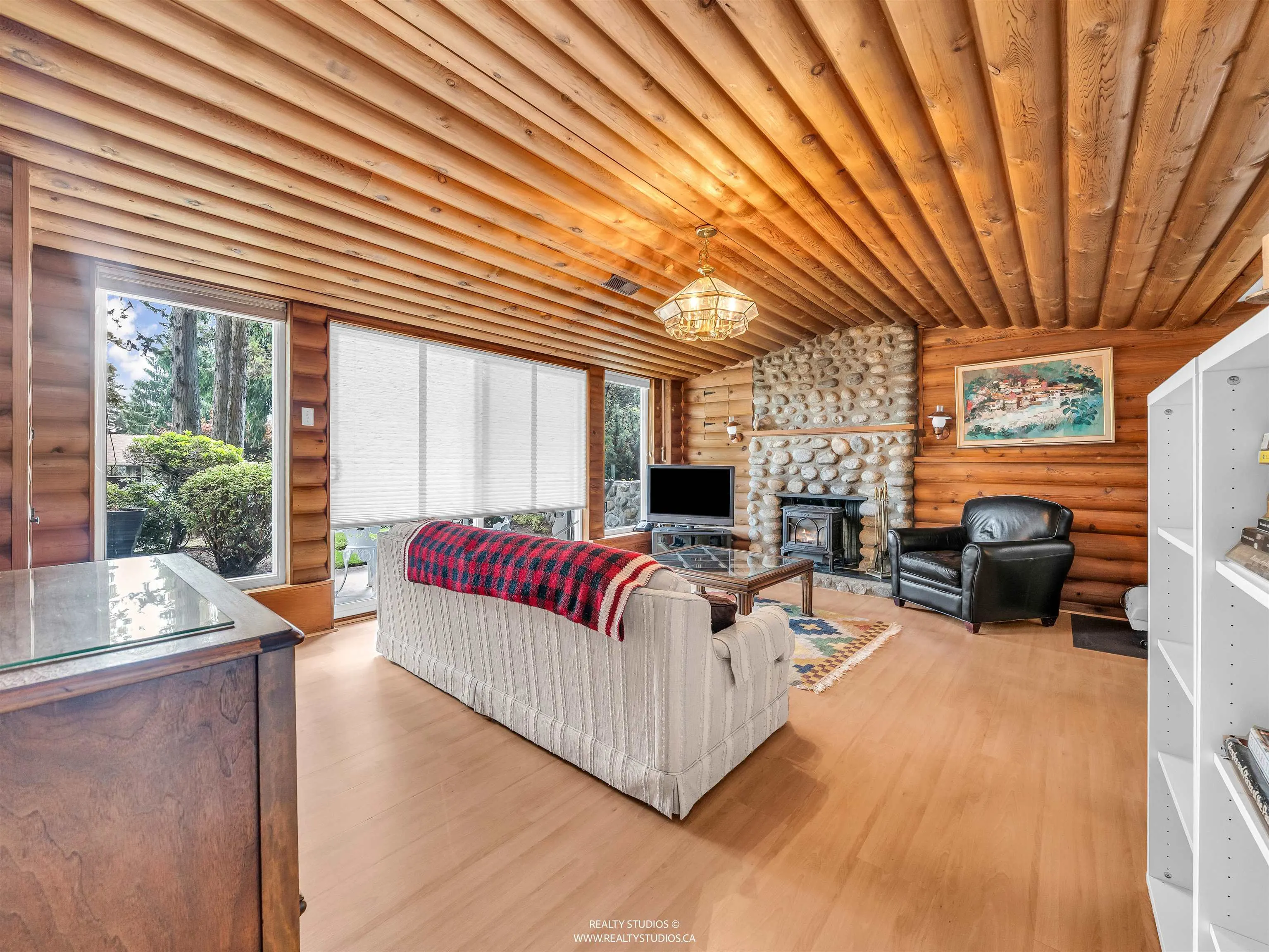 1202 Bracknell Crescent