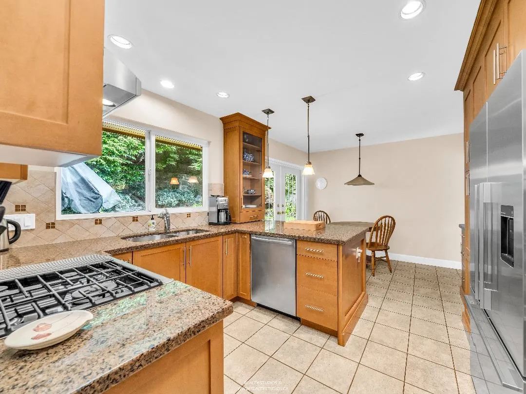 1202 Bracknell Crescent