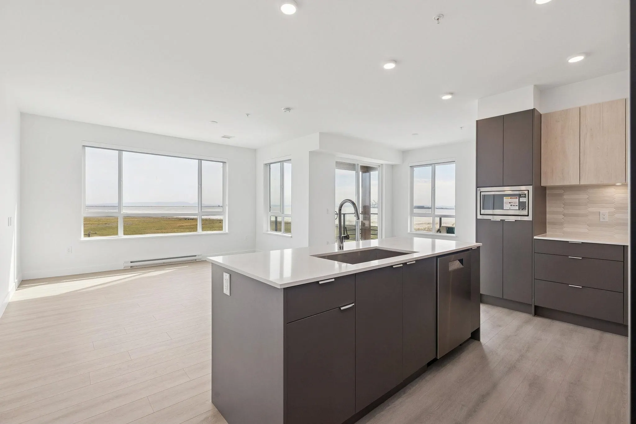 5XX 2463 Rabbit Drive