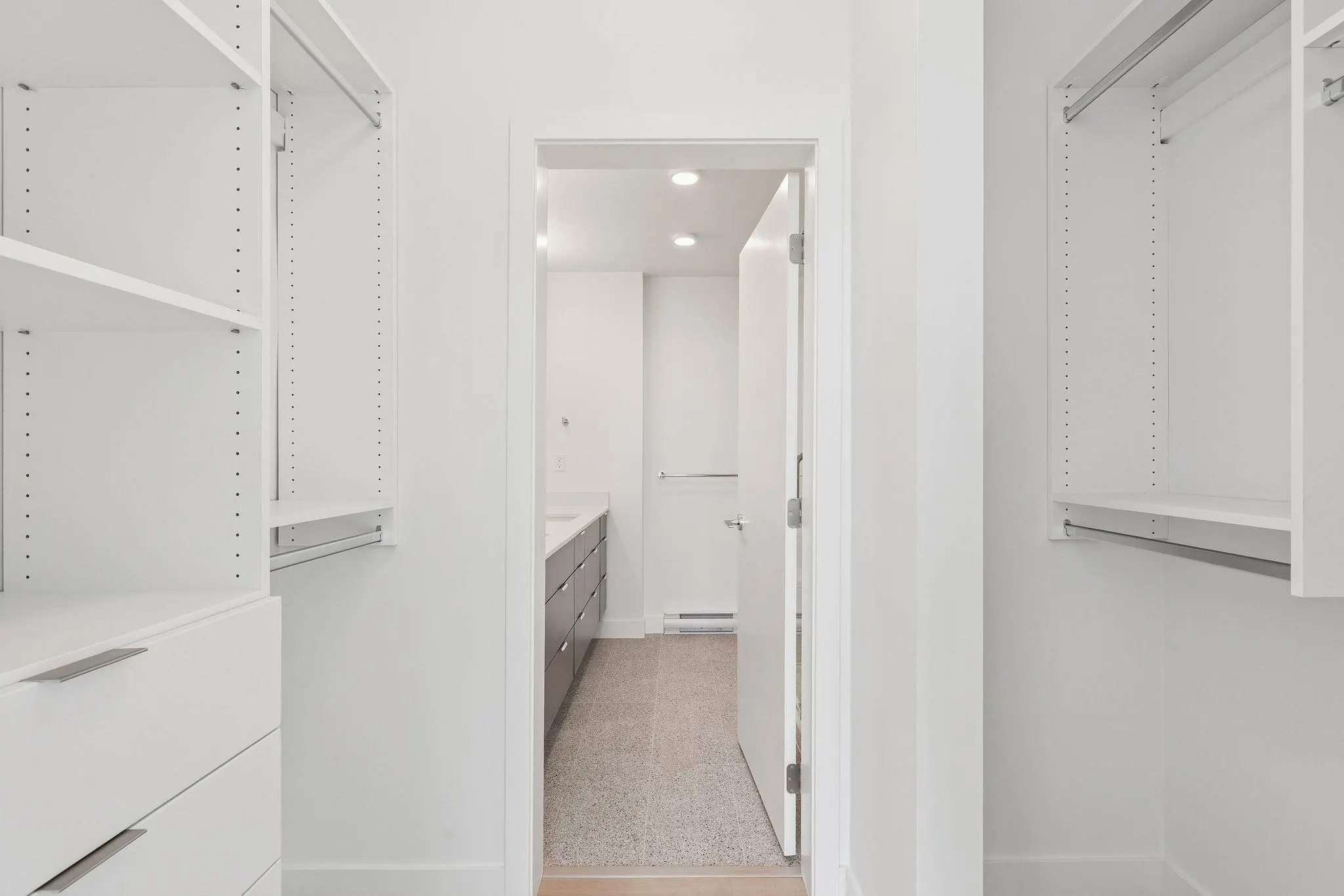 5XX 2463 Rabbit Drive
