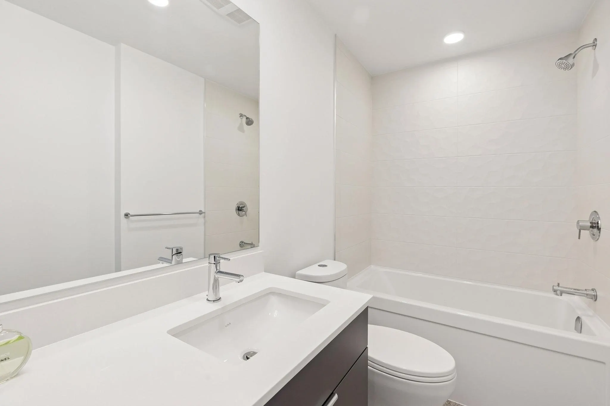 5XX 2463 Rabbit Drive