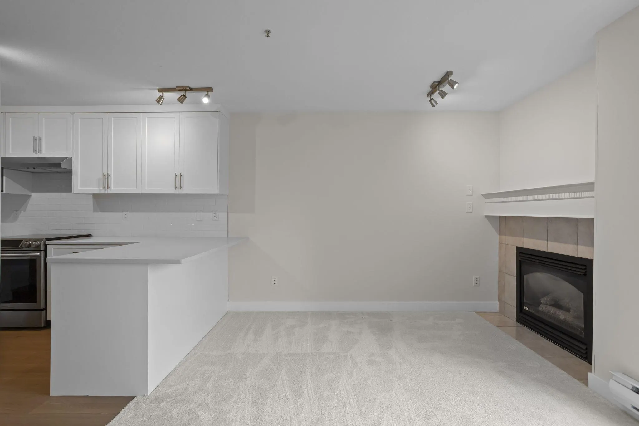 201 3172 Gladwin Road