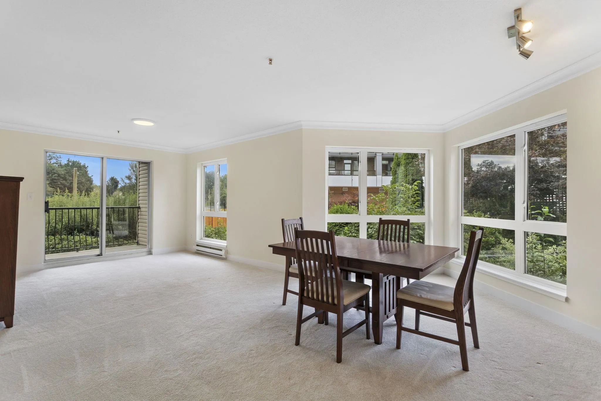 201 3172 Gladwin Road