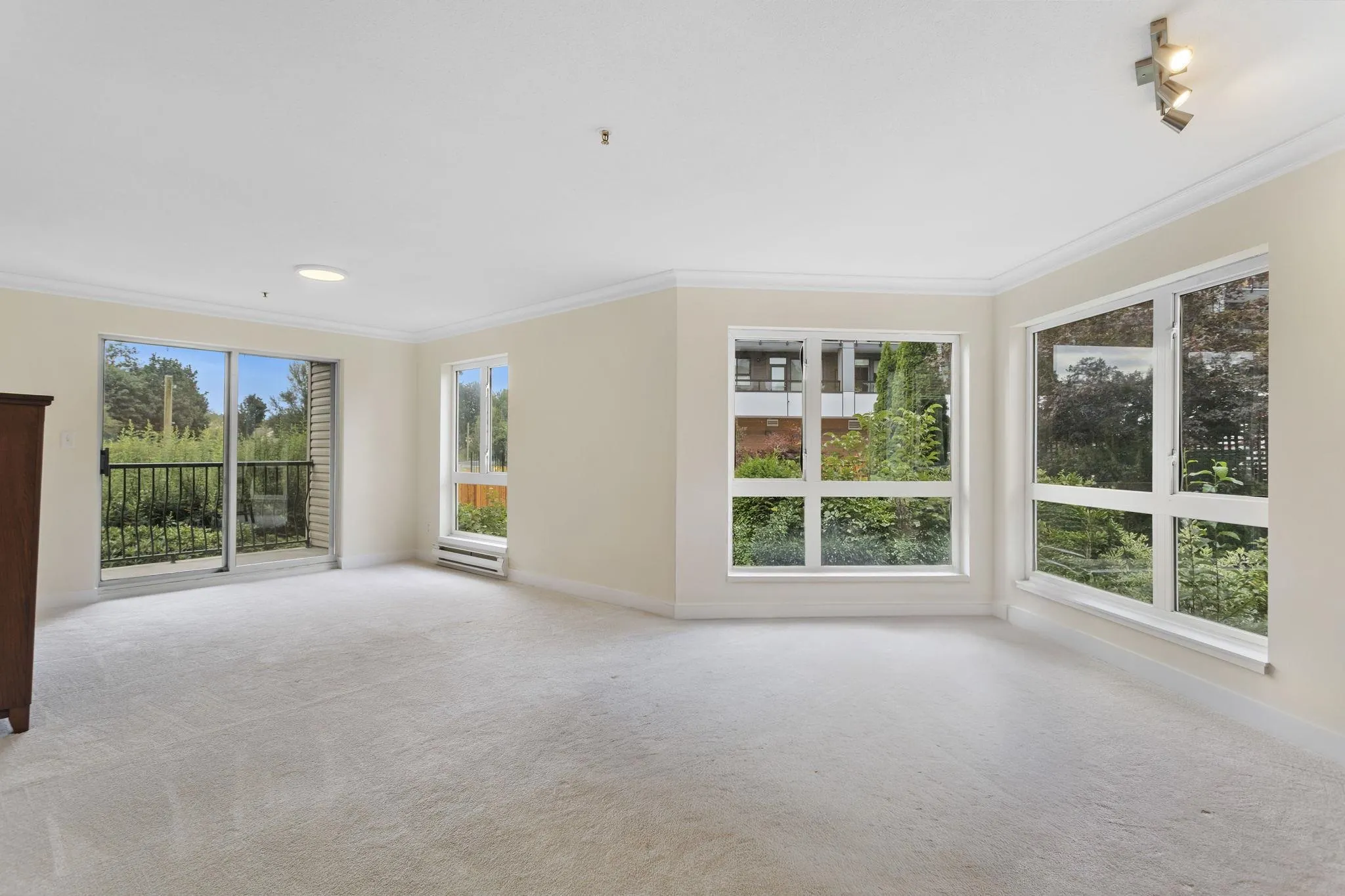 201 3172 Gladwin Road