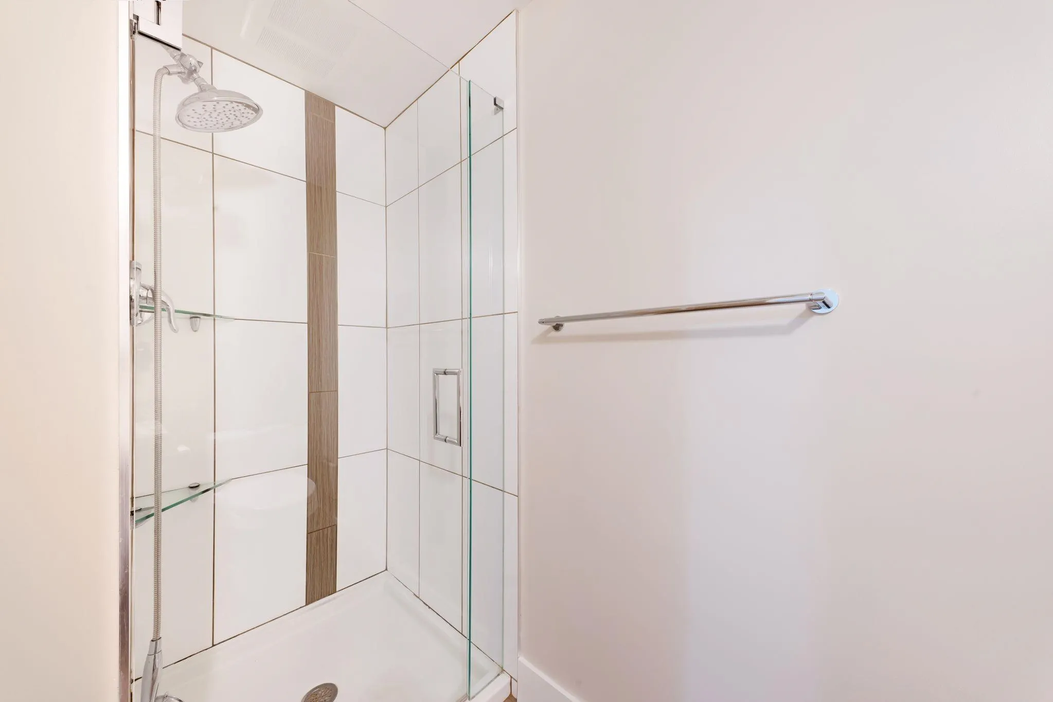 37 9000 Ash Grove Crescent