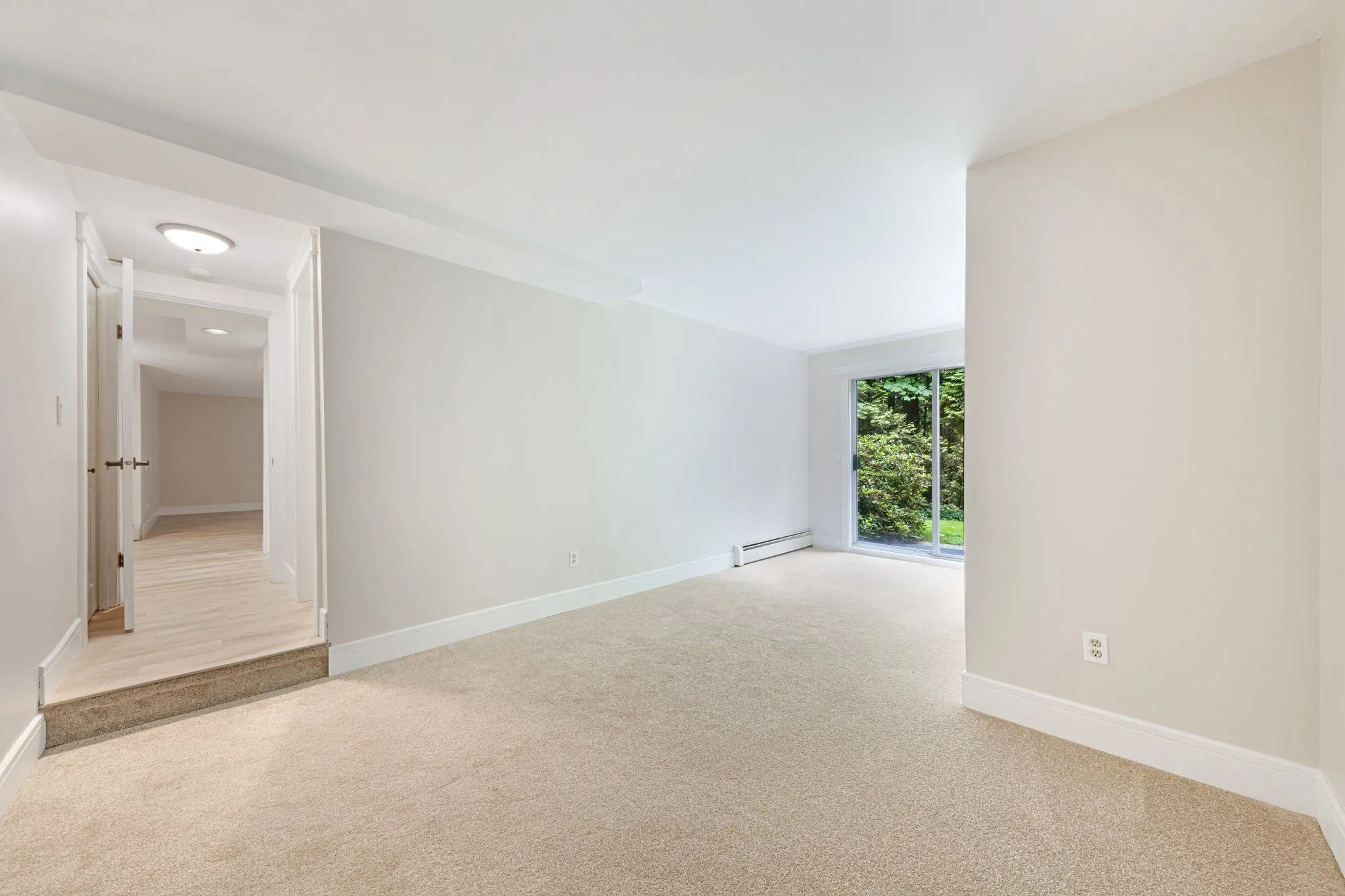 37 9000 Ash Grove Crescent