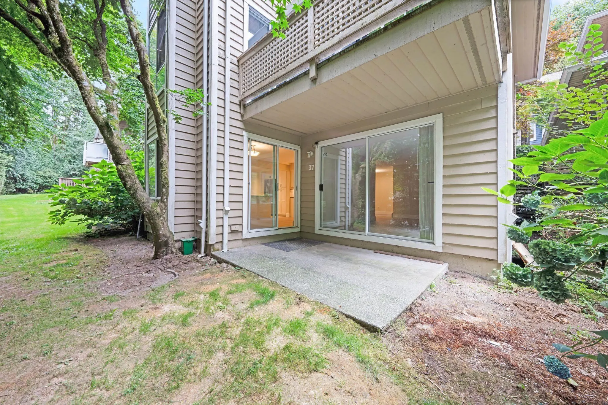 37 9000 Ash Grove Crescent