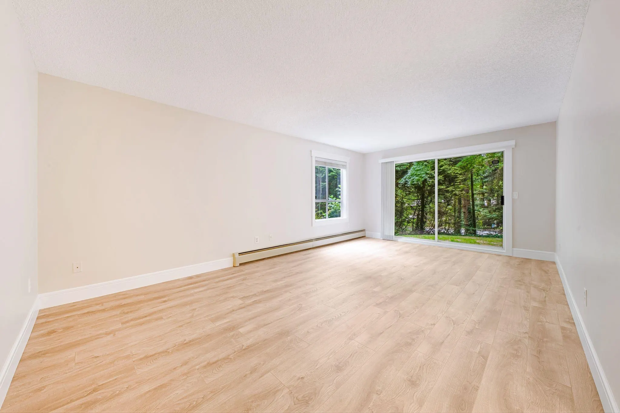 37 9000 Ash Grove Crescent