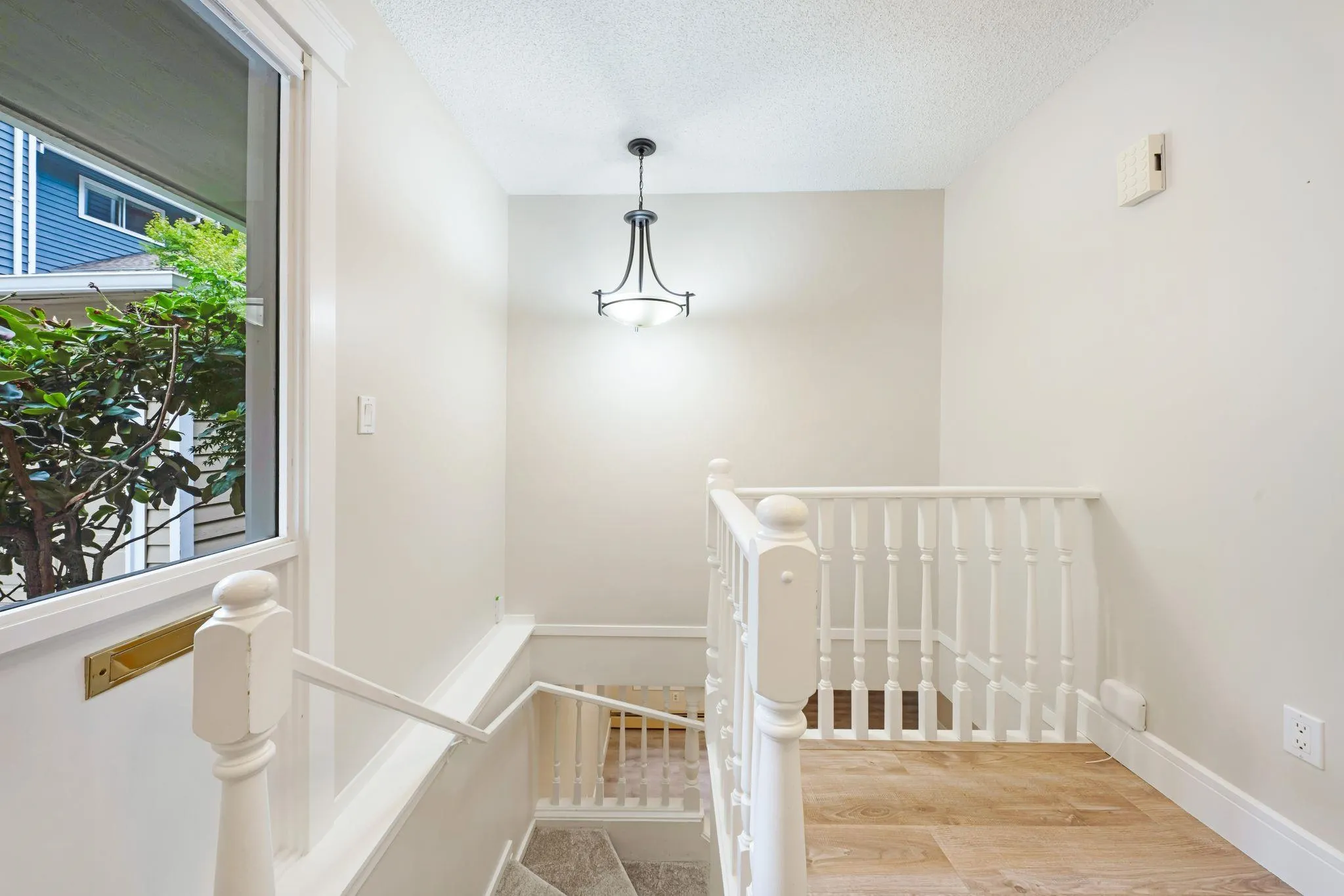 37 9000 Ash Grove Crescent